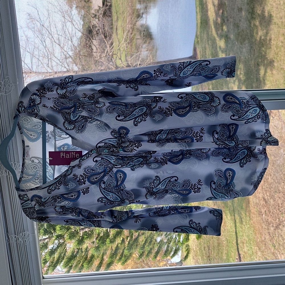 Halife top size L NWT